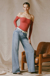Low-Rise Wide-Leg Jeans in Vintage Wash