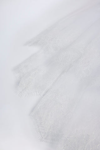 Lace-Trim Veil in White