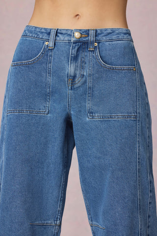 Mid-Rise Barrel-Leg Jeans in Mid-Blue Wash