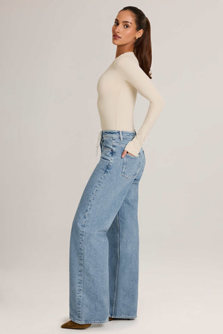 Drawstring Straight-Leg Jeans in Light Wash