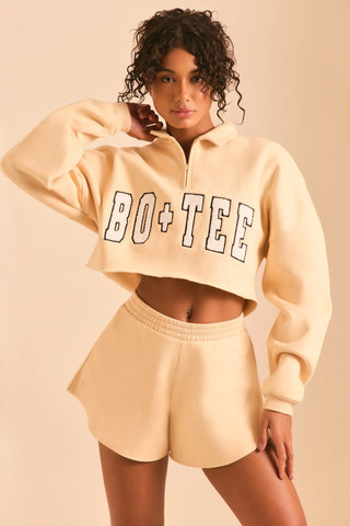 Flippy Sweat Shorts in Sand