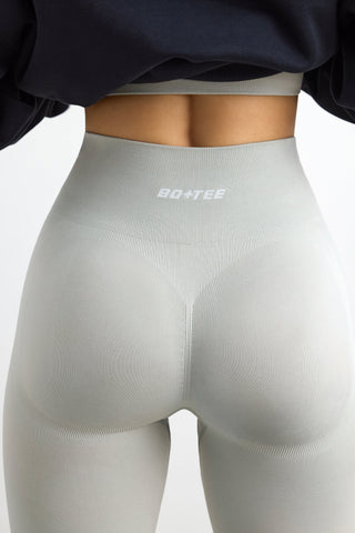 Define Luxe High-Waist Leggings in Light Grey
