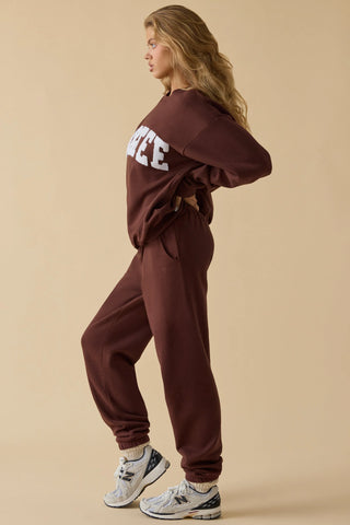 Cotton Fleece Mid-Rise Joggers in Mahogany