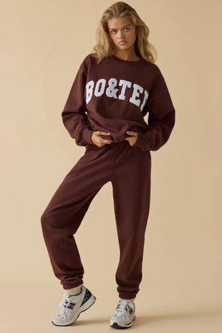 Cotton Fleece Mid-Rise Joggers in Mahogany