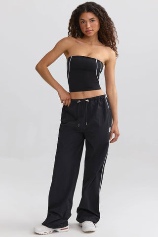 Water-Repellent Crinkled Wide-Leg Trousers in Black