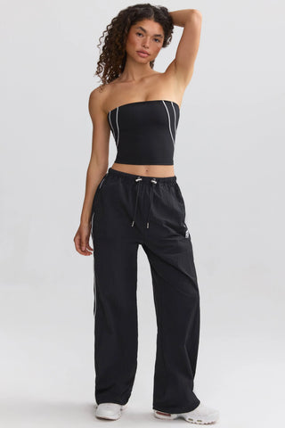 Water-Repellent Crinkled Wide-Leg Trousers in Black