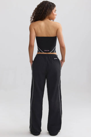 Water-Repellent Crinkled Wide-Leg Trousers in Black