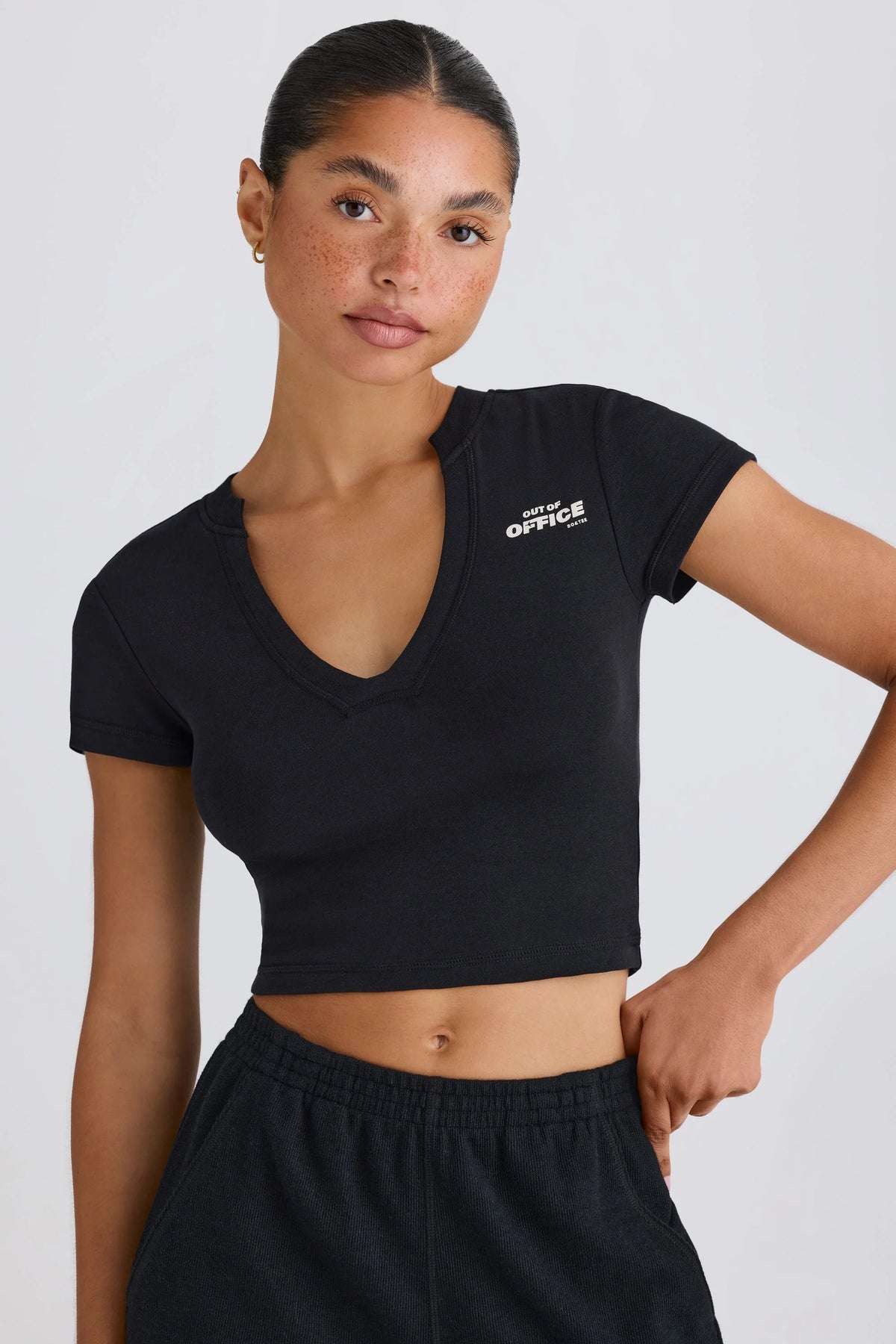 Stretch Cotton Jersey Graphic Print Cropped T-Shirt in Black