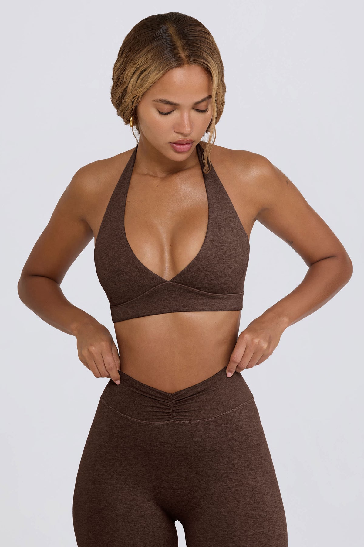 Brushed Jersey V-Neck Sports Bra in Pecan Marl
